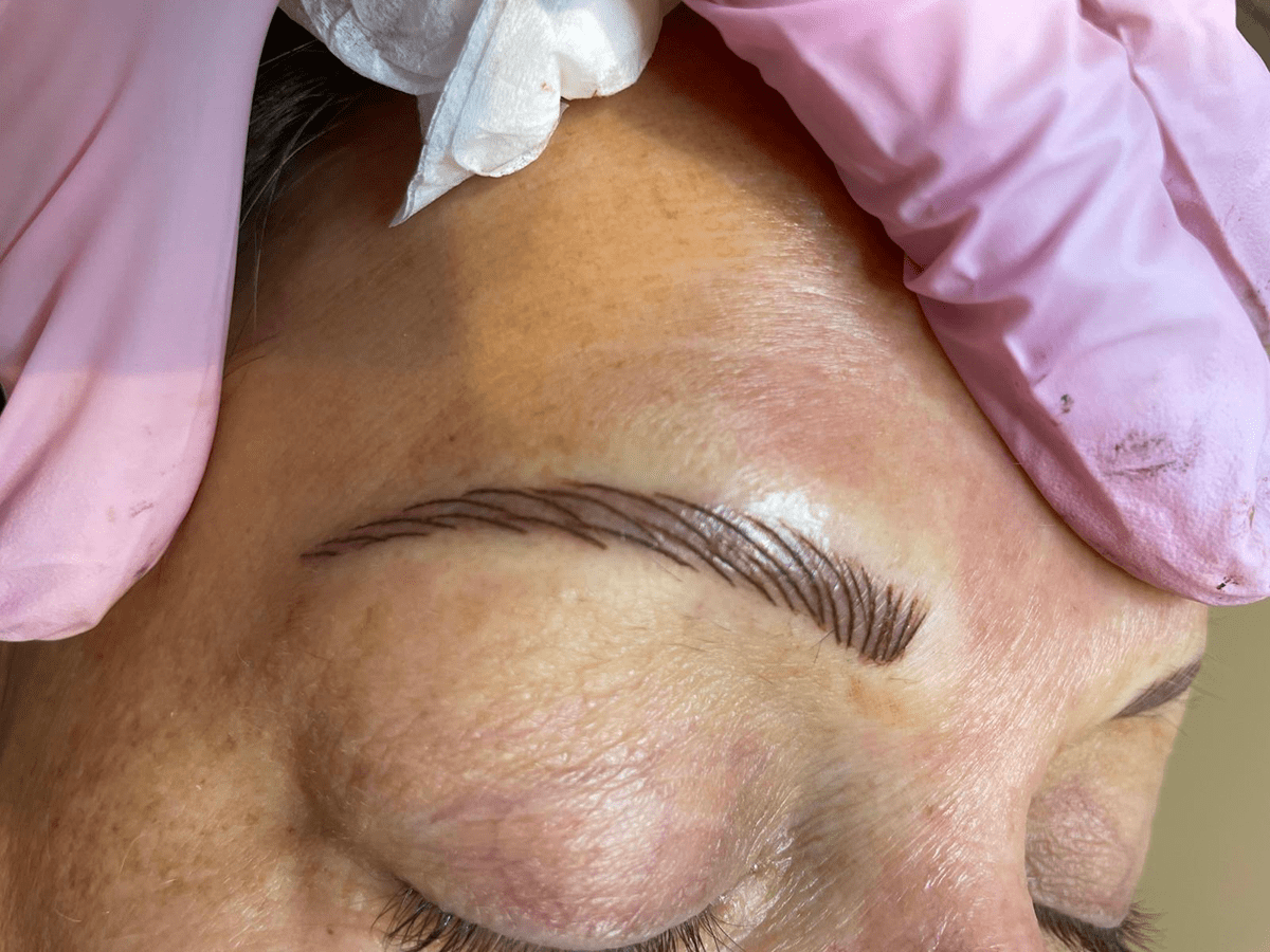 Nathalie Juvyns - Wenkbrauwen - Powderbrows - Microblading - Schilde